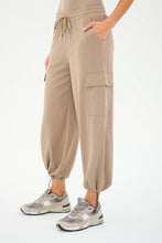 Load image into Gallery viewer, Nico Airweight Cargo Pant