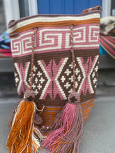 Load image into Gallery viewer, Elliott Mochila