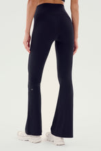 Load image into Gallery viewer, Raquel HW Airweight Flare 32"