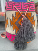 Load image into Gallery viewer, Amory Mochila