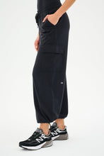 Load image into Gallery viewer, Nico Airweight Cargo Pant