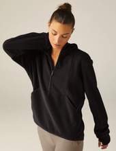 Load image into Gallery viewer, Urban Explorer Half Zip PO