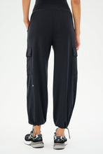 Load image into Gallery viewer, Nico Airweight Cargo Pant