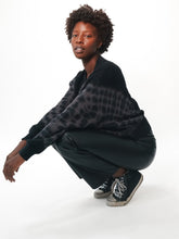 Load image into Gallery viewer, Roux Sweater Burst
