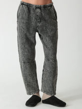 Load image into Gallery viewer, Barrel Sweatpants
