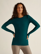 Load image into Gallery viewer, Featherweight Classic Crew Pullover
