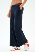 Load image into Gallery viewer, Michele Airweight Trouser
