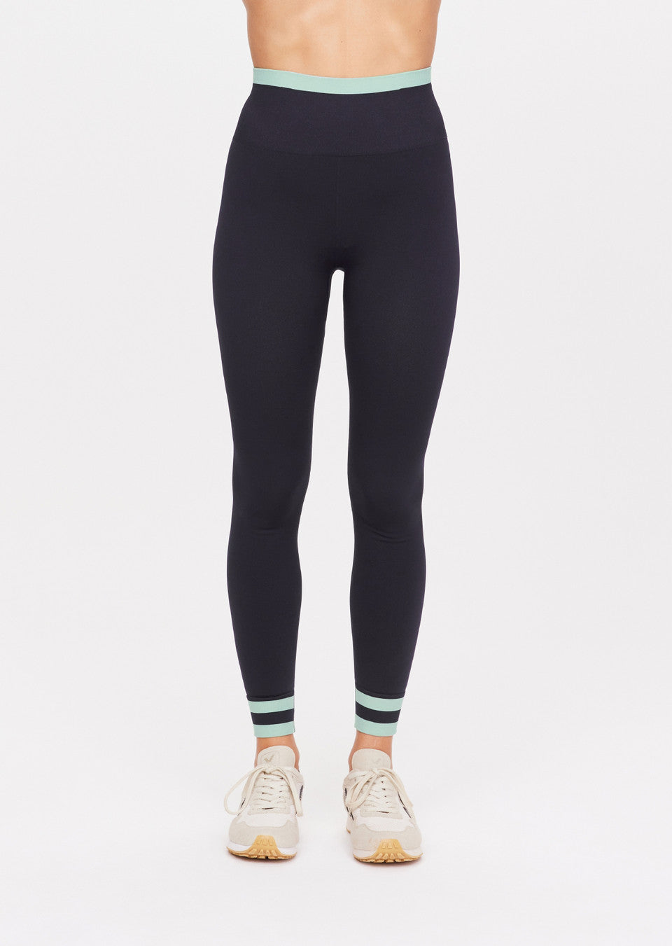 Form Seamless 25in Midi Pant