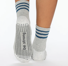 Load image into Gallery viewer, Short Crew Be Strong Grip Socks Heather/Teal
