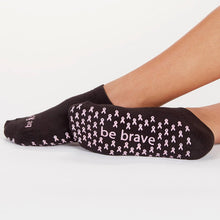 Load image into Gallery viewer, Be Brave Breast Cancer Grip Socks
